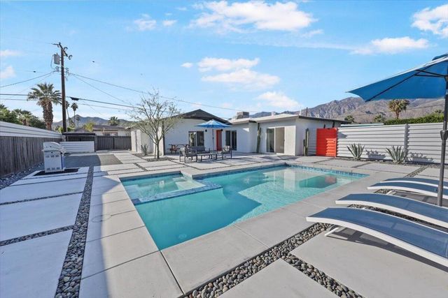3991 E Calle San Raphael, Palm Springs, CA 92264