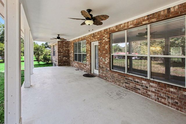 11297 Majestic Drive, Montgomery, TX 77316