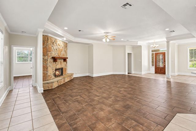 11297 Majestic Drive, Montgomery, TX 77316