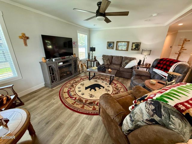 3237 Old Mill Street, Pigeon Forge, TN 37863