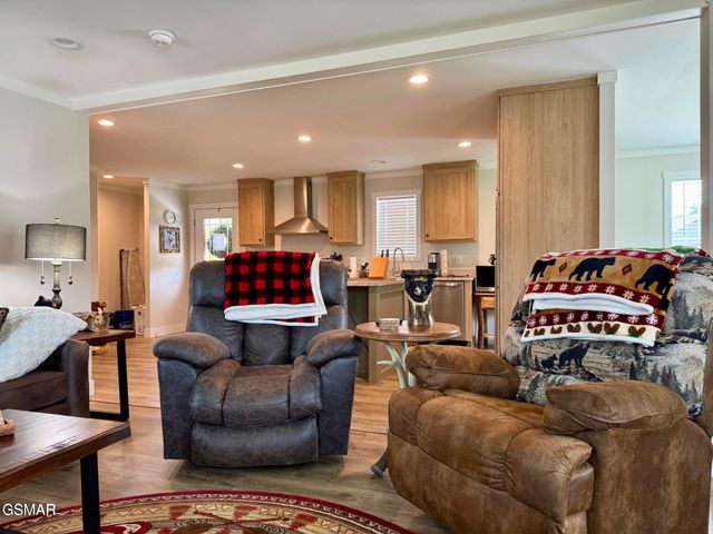 3237 Old Mill Street, Pigeon Forge, TN 37863