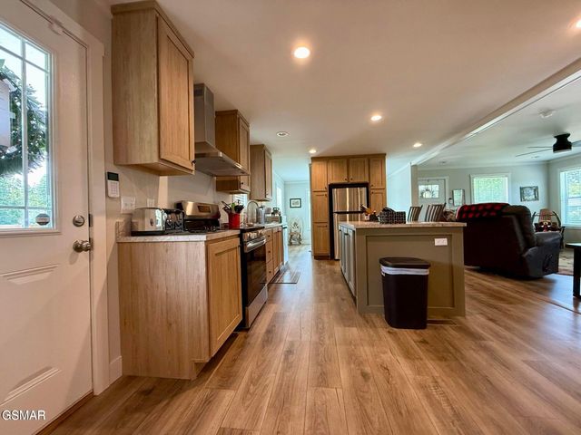 3237 Old Mill Street, Pigeon Forge, TN 37863