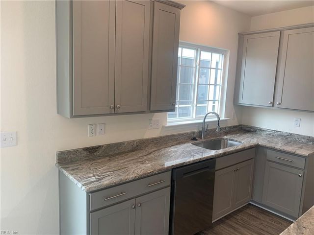 2015 Carroll Brinkley WAY, Suffolk, VA 23434