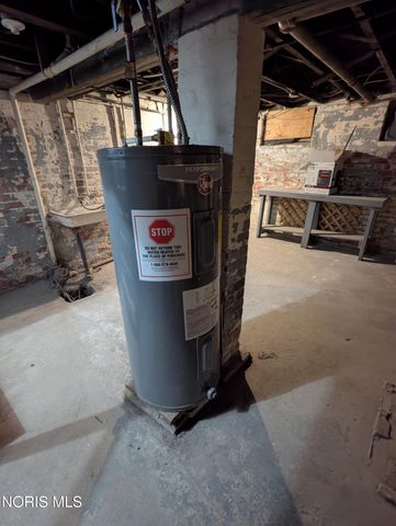 106 E Hudson Street, Toledo, OH 43608