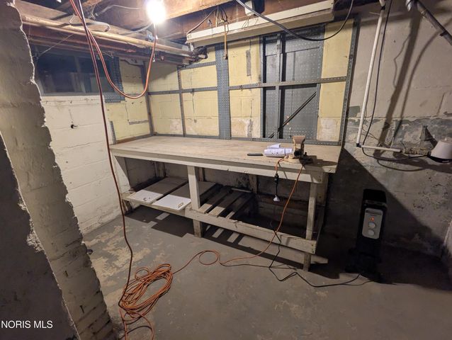 106 E Hudson Street, Toledo, OH 43608