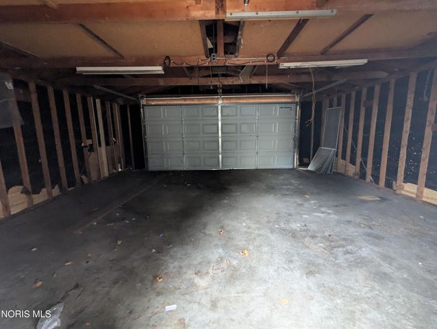 106 E Hudson Street, Toledo, OH 43608