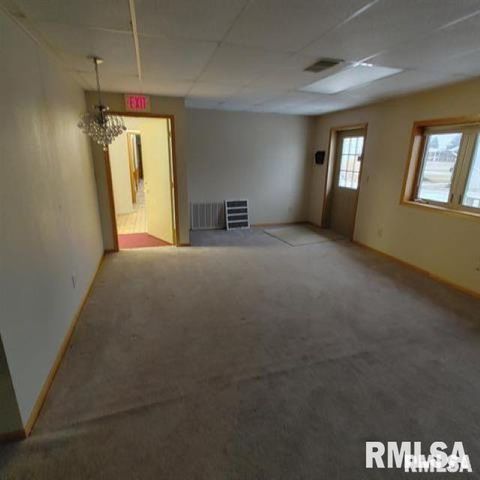 734 AVENUE OF THE CITIES Avenue, East Moline, IL 61244