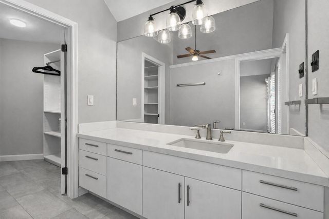 254 E 5th Street, Houston, TX 77007