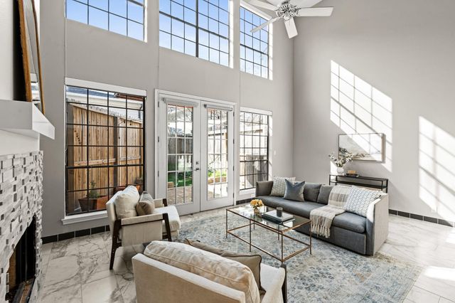 254 E 5th Street, Houston, TX 77007