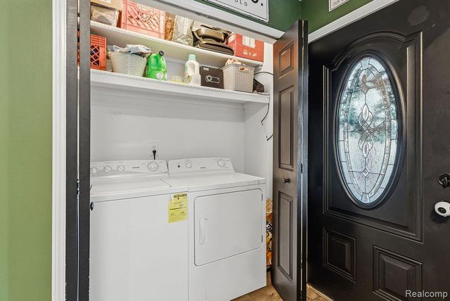 5216 S State Road, Goodrich, MI 48438