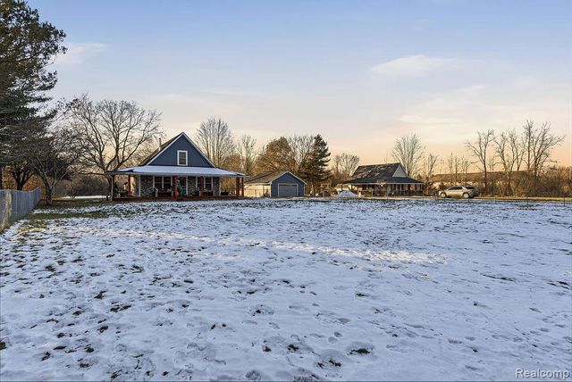 5216 S State Road, Goodrich, MI 48438