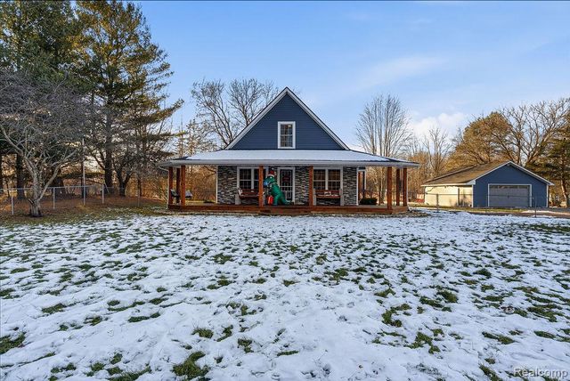 5216 S State Road, Goodrich, MI 48438