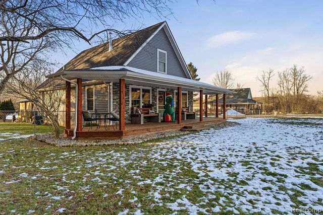 5216 S State Road, Goodrich, MI 48438