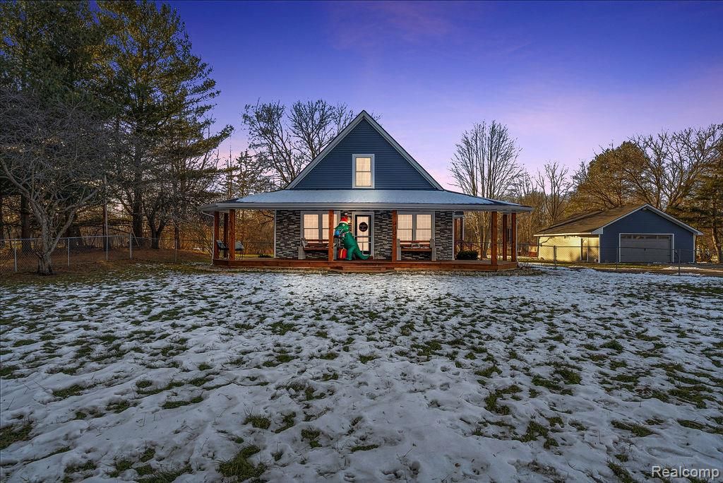 5216 S State Road, Goodrich, MI 48438