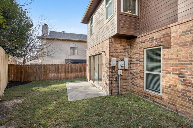 3008 Everest Drive, Bedford, TX 76021