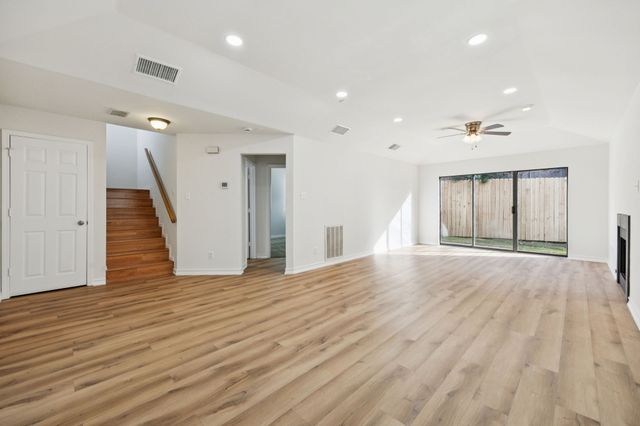 3008 Everest Drive, Bedford, TX 76021