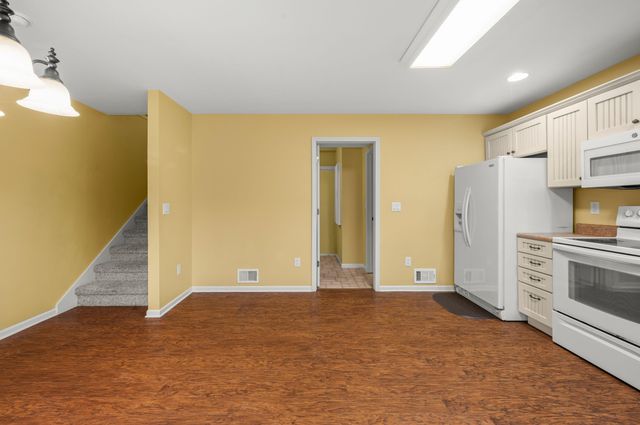 5232 Washington Avenue, St. Joseph, MI 49085