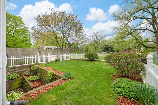 5232 Washington Avenue, St. Joseph, MI 49085