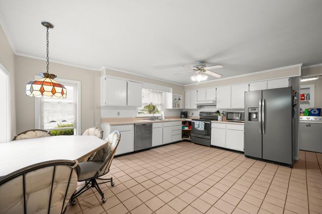 5232 Washington Avenue, St. Joseph, MI 49085