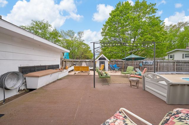 5232 Washington Avenue, St. Joseph, MI 49085