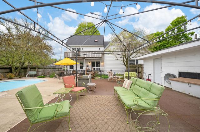 5232 Washington Avenue, St. Joseph, MI 49085