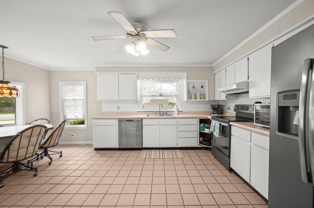5232 Washington Avenue, St. Joseph, MI 49085