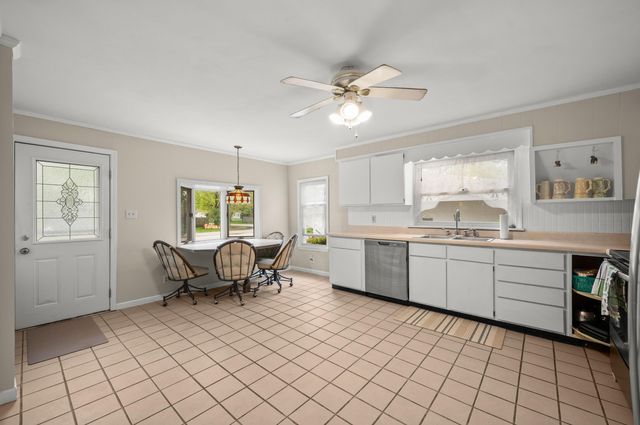 5232 Washington Avenue, St. Joseph, MI 49085