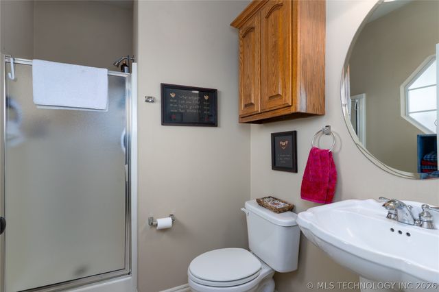 8126 E 74th Court, Tulsa, OK 74133