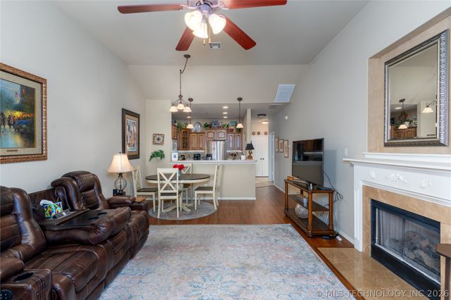 8126 E 74th Court, Tulsa, OK 74133