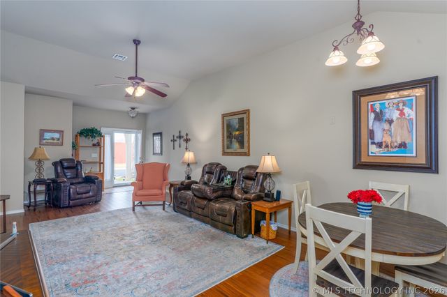 8126 E 74th Court, Tulsa, OK 74133