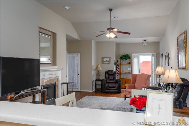 8126 E 74th Court, Tulsa, OK 74133