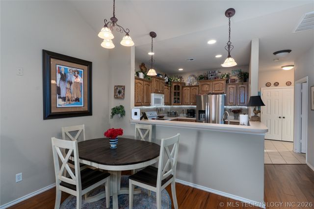 8126 E 74th Court, Tulsa, OK 74133