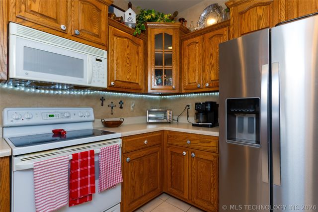 8126 E 74th Court, Tulsa, OK 74133