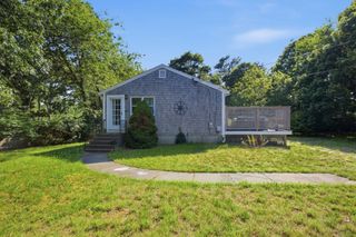 15 Commercial Street, Yarmouth, MA 02664