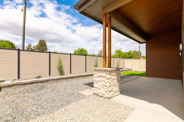 2714 Centercliff Drive, Grand Junction, CO 81506