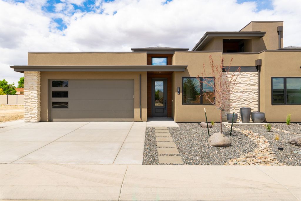 2714 Centercliff Drive, Grand Junction, CO 81506