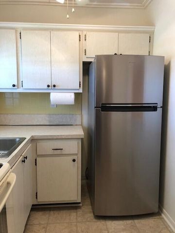 1115 Lake Terrace 210, Boynton Beach, FL 33426
