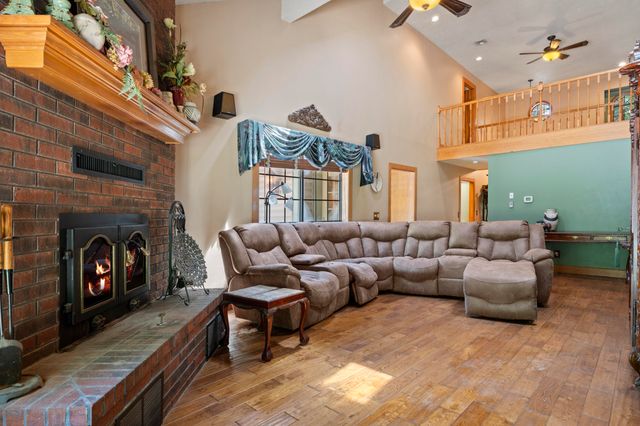 1021 Woodcrest Way, Grove, OK 74344