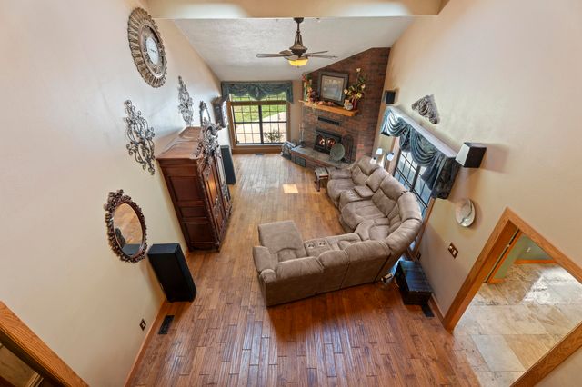 1021 Woodcrest Way, Grove, OK 74344