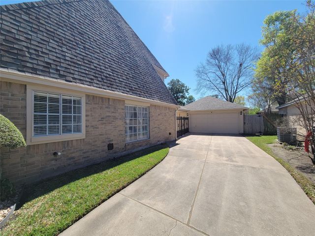 14943 Tramore Drive, Houston, TX 77083