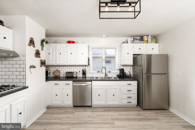 24 EMELINE AVE, Hamilton, NJ 08610