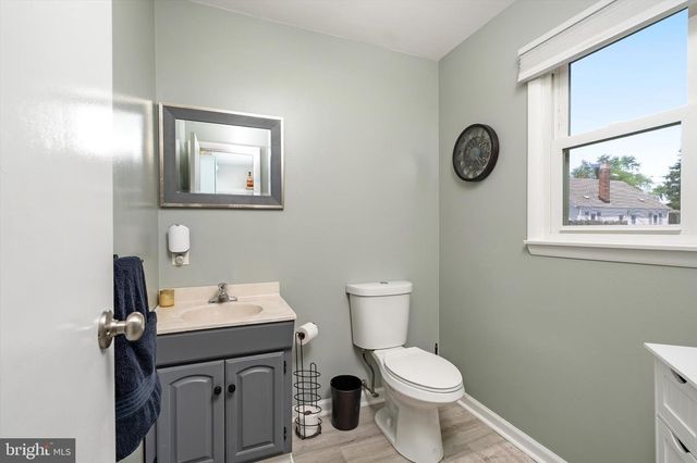 24 EMELINE AVE, Hamilton, NJ 08610