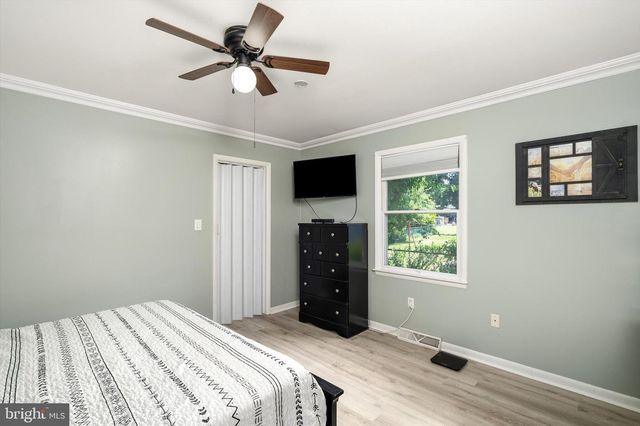 24 EMELINE AVE, Hamilton, NJ 08610