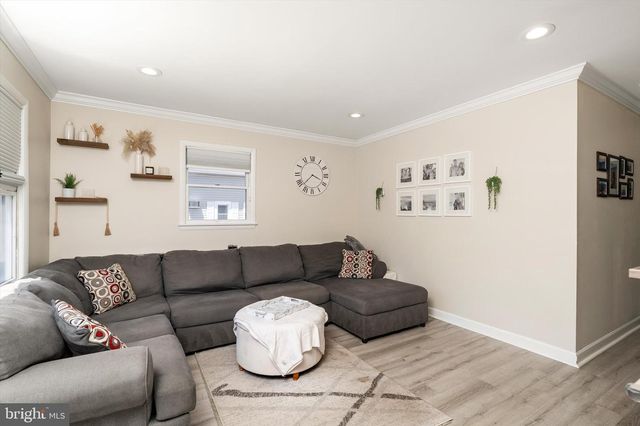 24 EMELINE AVE, Hamilton, NJ 08610