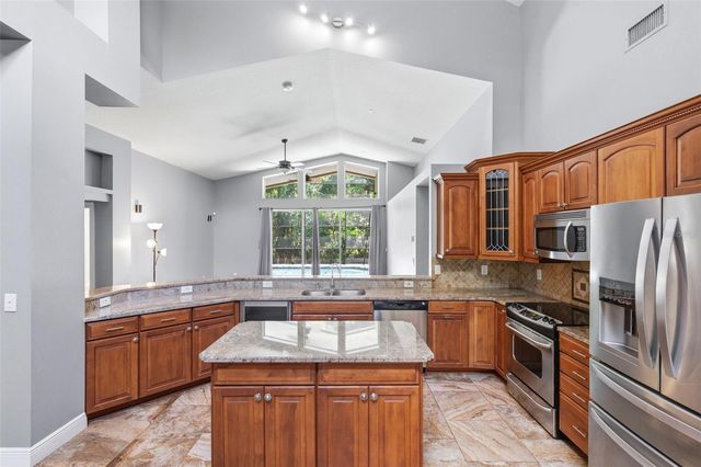 8102 KENDELWICK COURT, Tampa, FL 33647