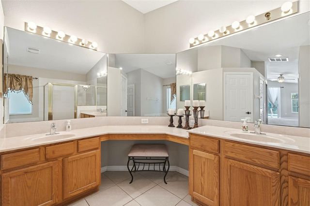 8102 KENDELWICK COURT, Tampa, FL 33647