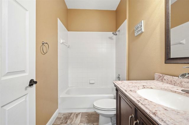 8102 KENDELWICK COURT, Tampa, FL 33647