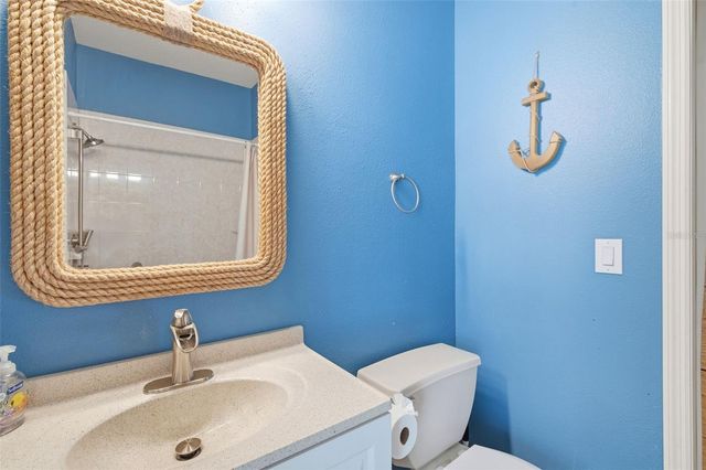 8102 KENDELWICK COURT, Tampa, FL 33647