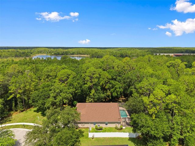 8102 KENDELWICK COURT, Tampa, FL 33647