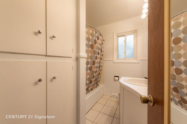 913 Stinson Drive, Saginaw, MI 48604